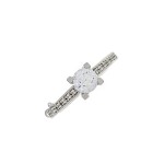 Δαχτυλιδι Μονοπετρο με Διαμαντι 0,65 Ct , G , VS1 + 0,12 Ct ( πλαινες πετρες )